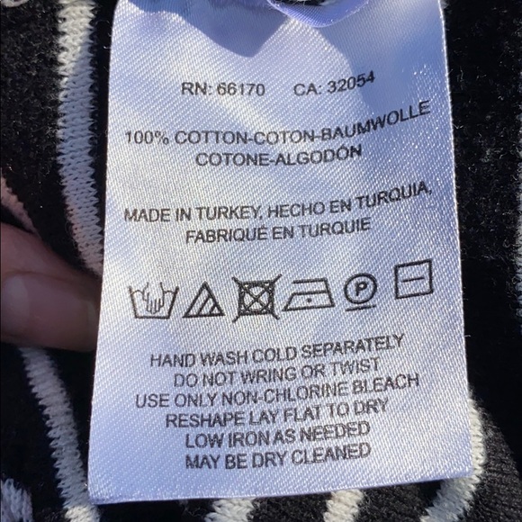 Urban Outfitters off the shoulder ruffle top black and cream XSmall - Picture 8 of 10